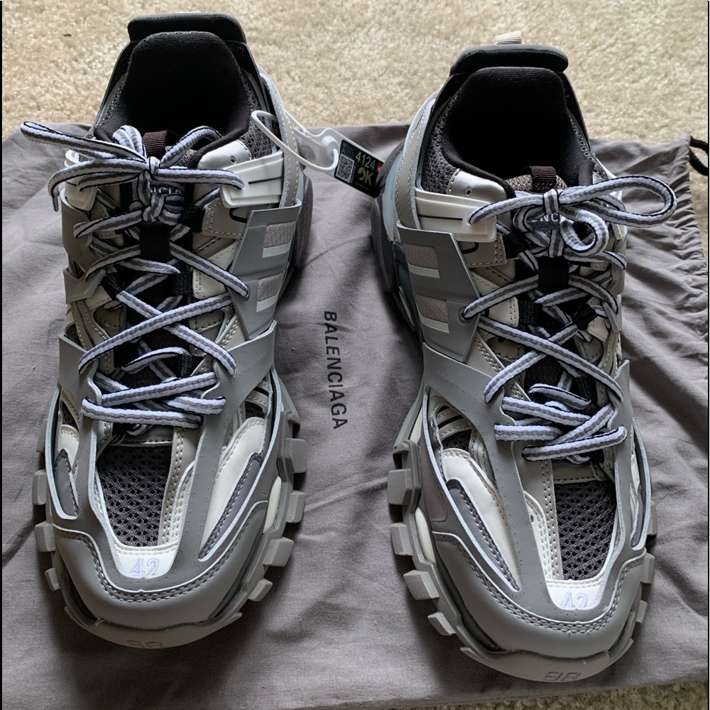 Balenciagas light up sneakers